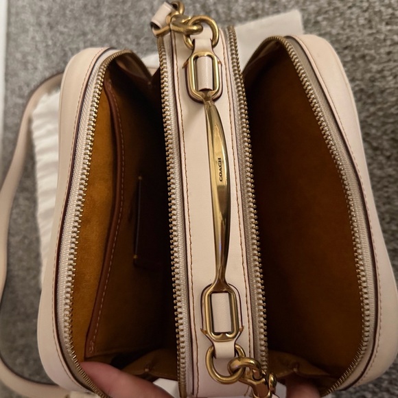 Coach Riley Lunchbox Bag - Picture 4 of 4